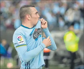  ?? FOTO: EFE ?? Delirio en Balaídos tras la goleada del Celta en el derbi gallego ante el Deportivo.