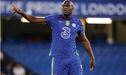  ?? ?? Romelu Lukaku wants to return to Internazio­nale after struggling back at Chelsea. Photograph: Robin Jones/Getty Images