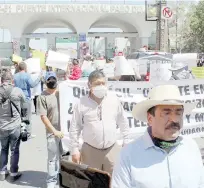  ?? / OLGA CASAS ?? Planean más acciones de protesta para obtener apoyos o que los dejen trabajar