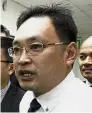  ??  ?? Chong: He presented Pakatan Harapan’s election manifesto.