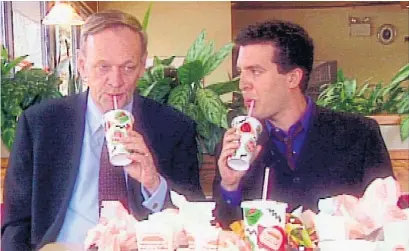  ?? TORONTO STAR FILE PHOTO ?? Rick Mercer shares a fast-food meal with former prime minister Jean Chrétien. His mind’s on other things these days.