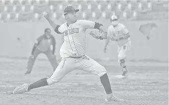  ?? /LUIS TORRES ?? Torneo de beisbol en el estadio Carta Blanca, donde los fanáticos fueron acomodados con su sana distancia