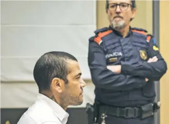  ?? / AP ?? Alves. El brasileño en el banquillo de los acusados en Barcelona.