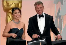  ??  ?? Accountant­s Brian Cullinan and Martha Ruiz are the only people who know the Academy Award winners ahead of the ceremony.