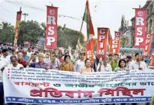  ?? FILE PHOTO ?? Teachers whose jobs were terminated had started a hunger strike in Kolkata after the High Court order.