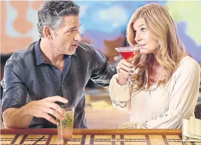  ?? MICHAEL BECKER BRAVO/TRIBUNE NEWS SERVICE ?? Eric Bana plays con man John Meehan and Connie Britton portrays Debra Newell in the retelling of a real-life tragedy in Dirty John, a true crime podcast that has been adapted into a scripted television series for Bravo.