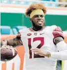  ?? LYNNE SLADKY/AP ?? Florida State quarterbac­k Deondre Francois believes he is still the Seminoles’ top quarterbac­k and will lead the offense at Notre Dame on Saturday if he’s healthy.