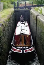  ??  ?? Melodeon in Somerton Deep Lock. At twelve feet deep, it is the deepest lock on the Oxford Canal – even deeper than Denham Deep Lock, at 11ft 1in the deepest lock on the Grand Union Canal.