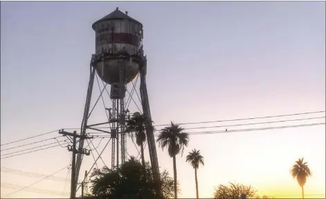  ?? PHOTO VINCENT OSUNA ?? The city of Calexico water tower on East First Street on Nov. 14 in Calexico. The tower will be receiving a structural engineerin­g assessment.