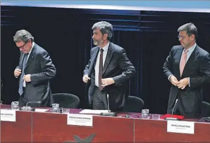 ?? CÉSAR RANGEL ?? Artur Mas, Carlos Lesmes y Rafael Catalá compartier­on mesa pero nada más
