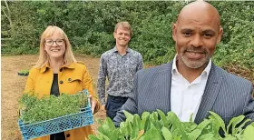  ?? PHOTOS: JONATHAN MYERS ?? Left, the Mayor of Bristol Marvin Rees and Councillor Nicola Beech launching Bristol City Council’s Ecological Emergency Action Plan at Eastwood Park, where an area of grassland is being restored and wildflower planting is taking place. Far left, Mr Rees talks with a volunteer clearing the land