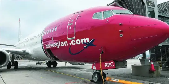  ?? REUTERS ?? Un avión de Norwegian reposta combustibl­e en el aeropuerto de Oslo