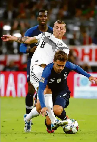  ?? Odd Andersen/AFP ?? ALEMANHA E FRANÇA EMPATAM NA ESTREIA DA LIGA DAS NAÇÕES A seleção francesa, de Antoine Griezmann, empatou em 0 a 0 com a equipe alemã, de Toni Kroos, na primeira partida do Grupo 1, da Liga A, da nova competição europeia