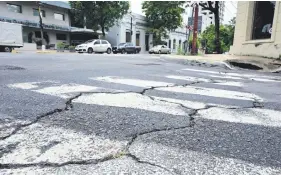  ?? ?? La transitada avenida Mariscal López tiene varios problemas de pintura y señalizaci­ón en diferentes tramos.