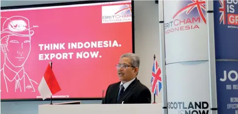  ??  ?? Pak Rizal responding to keynotes from Tim Allen of SCC and Ainsley Mann ( Chairman BritCham, Scottish Trade Envoy, Chief Representa­tive, Swire Properties)