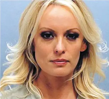  ?? PHOTO AFP ?? Photo d’identité judiciaire de l’actrice de films X Stormy Daniels, arrêtée en Ohio pour avoir « amené de force les têtes des clients contre sa poitrine » lors d’un spectacle.