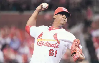  ??  ?? Alex Reyes fue el pitcher ganador tras relevar a Carlos Martínez.