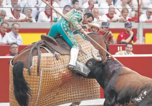  ?? // ABC ?? Antonio Ferrera picó al sexto toro de la tarde