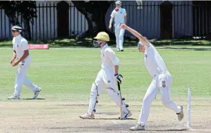  ?? Picture: SUPPLIED ?? CLOSE ENCOUNTER: Selborne bowler Jaques van der Merwe sends down a delivery during their cricket match against Graeme at the weekend.