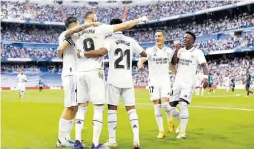  ?? // EFE ?? Benzema fue el gran protagonis­ta del partido con sus tres goles