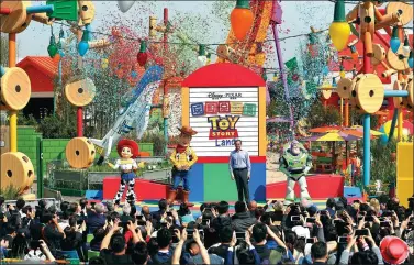  ?? ZHANG HENGWEI / CHINA NEWS SERVICE ?? The opening ceremony of Shanghai Disneyland’s seventh themed area, the Disney Pixar Toy Story Land, on Thursday.