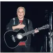  ?? FOTO: DPA ?? Paul Simon bei seinem Abschiedsk­onzert in New York.