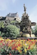  ??  ?? Edinburgh Castle