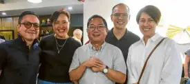  ??  ?? From left, Paolo Reyes, Didi Lopa, Fr. Manoling Francisco, Jamille Lopa and Mayi Lopa