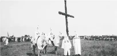  ?? JOHN Boyd / library AND ARCHIVES Canada / Pa- 087900 ?? The Ku Klux Klan held a rally in Kingston, Ont. in July of 1927.