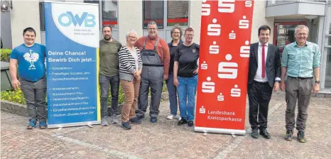  ?? FOTO: MARC DITTMANN ?? Freuen sich schon auf die Veranstalt­ung in Mengen am Samstag: (v.l.): Michael Mayer, Rainer Sauer, Sabine Seifried, Michael Schwer, Annegret Hoffmann, Susanne Hoch, Michael Zeller, Stefan Vollmer.