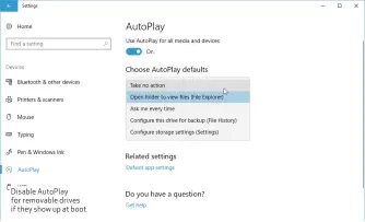  ??  ?? Disable AutoPlay for removable drives if they show up at boot.