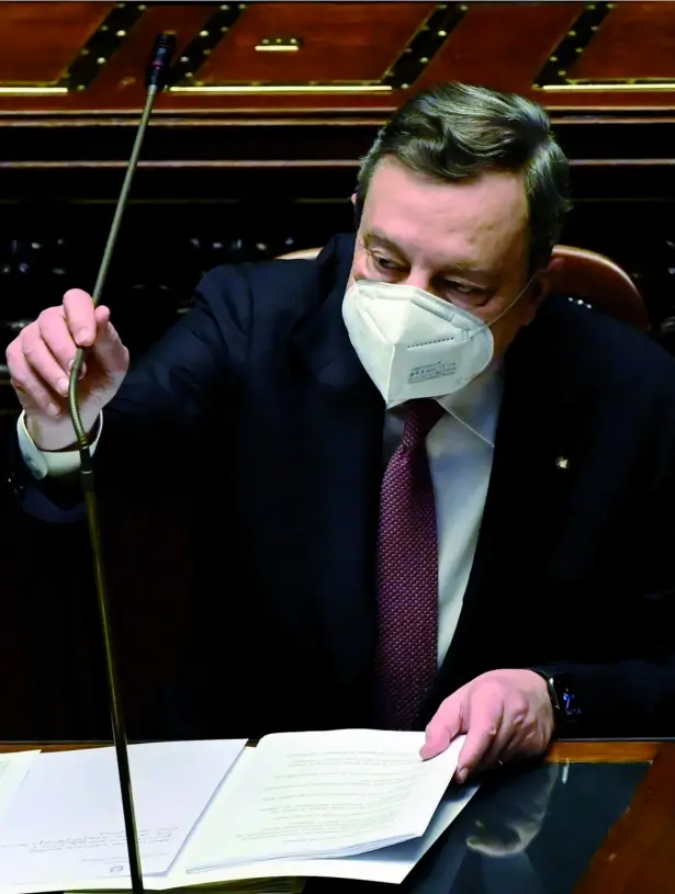  ?? REUTERS ?? El «premier» italiano, Mario Draghi, presenta ante la Cámara de Diputados las líneas maestras de su plan de recuperaci­ón post pandemia