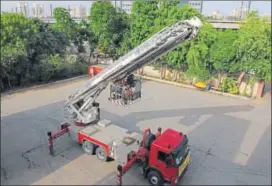  ?? PARVEEN KUMAR/HT PHOTO ?? In its budget for fiscal 2018’19, the Municipal Corporatio­n of Gurugram has not proposed any allocation for a ladder that could reach fires at a height of more than 42 metres.