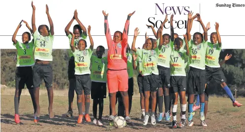  ?? Picture: Esa Alexander ?? All kitted out are the Kusasa Stars junior football team in Groendal, near Franschhoe­k, who will travel to Sweden to play in an internatio­nal tournament.