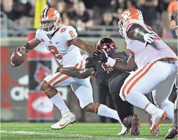  ?? BART BOATWRIGHT, THE GREENVILLE NEWS ?? Kelly Bryant has seven TDs this season, five of them rushing, including two against Louisville.