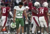  ?? JED JACOBSOHN — THE ASSOCIATED PRESS ?? Oregons’ Travis Dye (26) walks off the field after losing to Stanford after overtime in Stanford on Saturday.