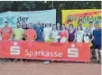  ?? Foto: Pamela Ermark ?? Siegerehru­ng des 6. Ipf Cups in Bopfin gen. Das Leistungsk­lassen Turnier fand auch heuer großen Anklang.