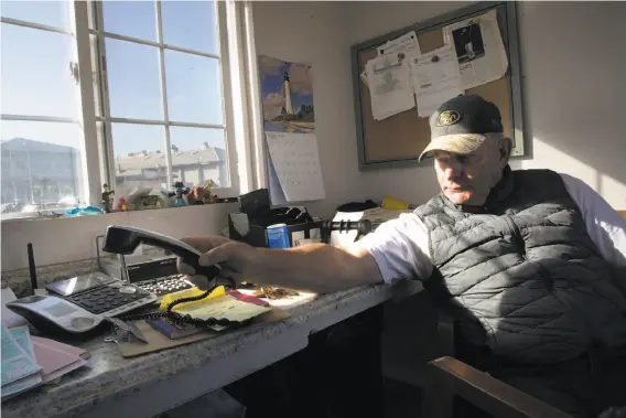  ?? Photos by Paul Kuroda / Special to The Chronicle ?? Roger Whitney of Bay Fresh Seafoods in Moss Landing is trying to cash in on a one-week king salmon season. A 12-day season opens in his area in June.