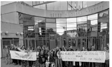  ??  ?? Un enseigneme­nt de qualité, voilà ce que réclament les profs de Camille-Claudel qui étaient en grève mercredi 6 septembre.