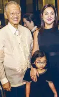  ??  ?? Peping Cojuangco with daughter China and granddaugh­ter Lucia