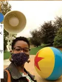  ??  ??