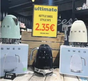  ?? ?? A fake social media page posing as Ultimate is promoting €2.35 Smeg kettles. PHOTO: FACEBOOK