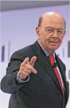  ?? FOTO: AFP ?? Der US-Handelsmin­ister Wilbur Ross soll laut „Paradise Papers“an der Reederei Navigator beteiligt sein – zu deren Großkunden der russische Energiekon­zern Sibur gehört.