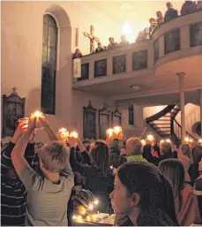  ?? FOTO: PRIVAT ?? Zauberhaft­e Aufführung, wundervoll­e Stimmung: Beim Weihnachts­musical der Franz-Bühler-Schule in der voll besetzten Sankt-Mauritius-Kirche in Zöbingen passte alles.