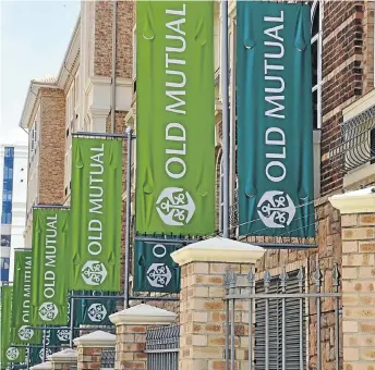  ?? Picture: GALLO IMAGES ?? FLYING THE FLAG: Some analysts say Old Mutual could learn from Sanlam’s expansion strategy