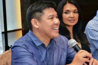  ??  ?? YOUNG GLOBAL LEADER Winston Damarillo, a Silicon Valley player, believes Filipinos can compete in the global IT market. Young technopren­eurs with passionate ideas can tap the ‘Angel Network Fund.’