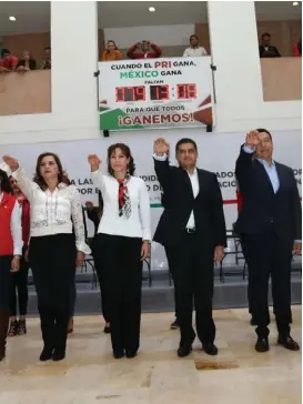  ?? JORGE SÁNCHEZ ?? Los candidatos del tricolor rindieron ayer protesta.