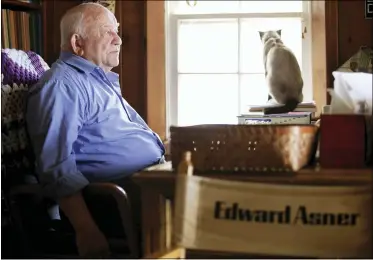  ?? DAMIAN DOVARGANES — THE ASSOCIATED PRESS FILE ?? Actor Ed Asner sits at his home May 6, 2009in Valley Village neighborho­od in Los Angeles. Asner, the blustery but lovable Lou Grant in two successful television series, has died. He was 91.