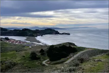  ?? SHERRY LAVARS — MARIN INDEPENDEN­T JOURNAL ?? Rodeo Beach is among the Marin attraction­s in the Golden Gate National Recreation Area, which is covered under a plan that regulates sightseein­g flights over several local federal parks.