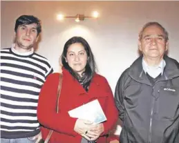  ??  ?? Pablo Rioseco, Mónica Huenchulla­n y Carlos Espinoza.